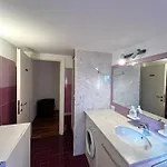דירה Stadio E Ippodromo A Due Passi, Parking, Metro E Wifi *